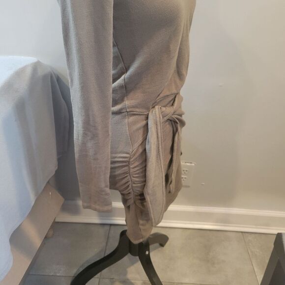 Monrow Women Mini Long Sleeves Dress Size Small - Picture 3 of 9